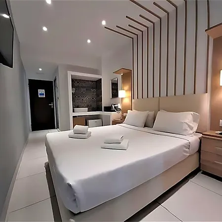Elite Hotel 4*